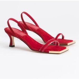 Good American The Standout Square Toe Red Suede Low Strappy Heel Sandals 7.5